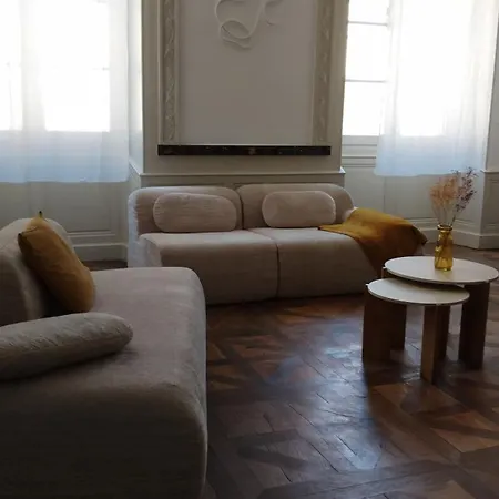 Orphe37, Grand Cocon Au Coeur De La Gascogne Artistique Apartment *